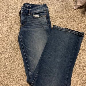 american eagle size 4regular “kick boot” jeans
